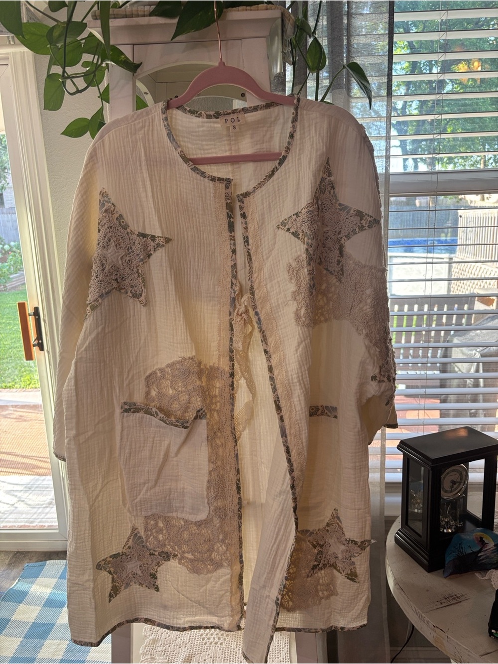 POL Cream Star & Floral Patchwork Lightweight kimono